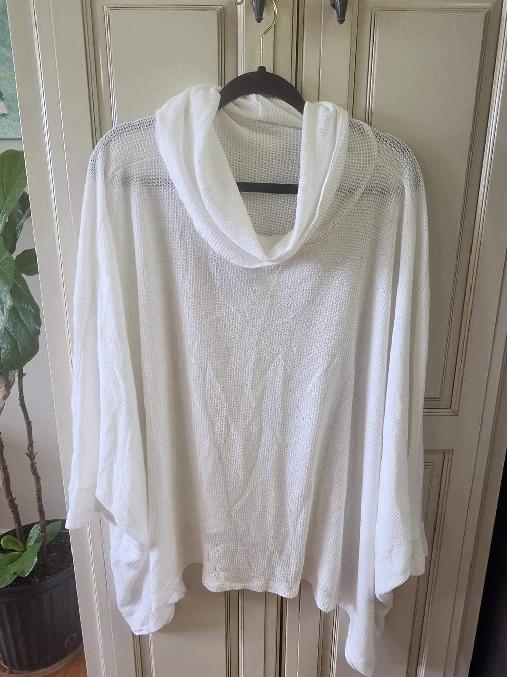 Maurices White Hooded Lightweight Knit Poncho